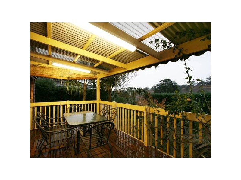 22 Lawrence Drive, Berwick VIC 3806