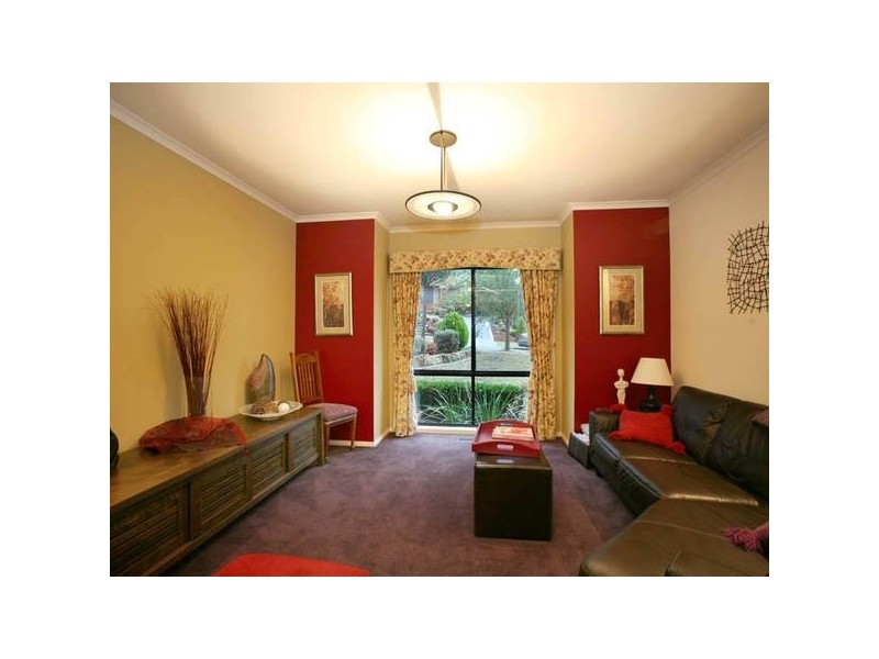 22 Lawrence Drive, Berwick VIC 3806