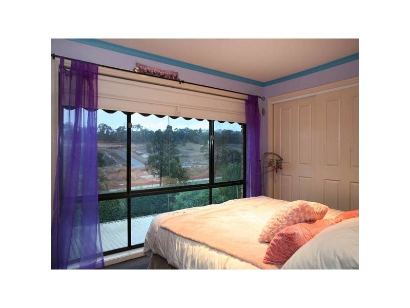 22 Lawrence Drive, Berwick VIC 3806