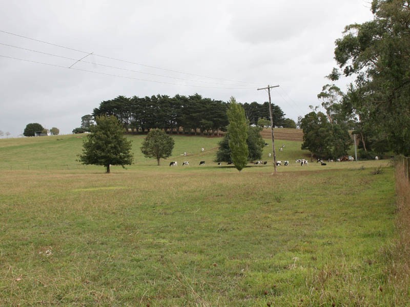 26 Moore Road, Drouin South VIC 3818