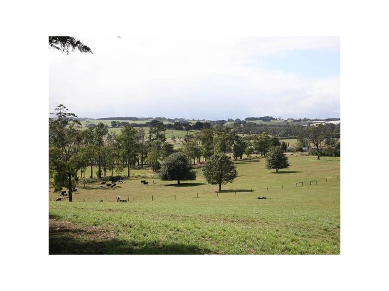 26 Moores Road, Drouin South VIC 3818