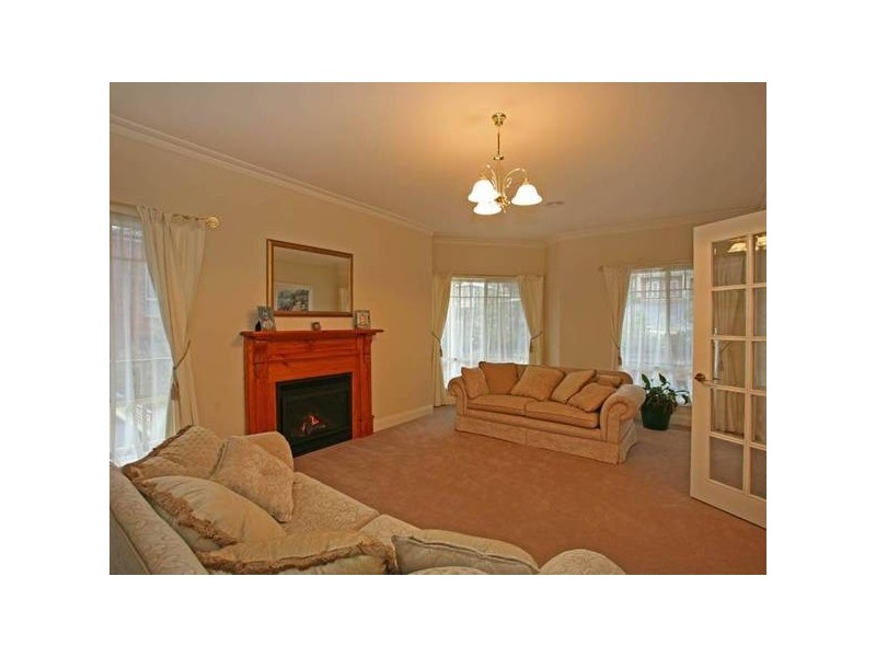 9 Whitaker Place, Beaconsfield VIC 3807