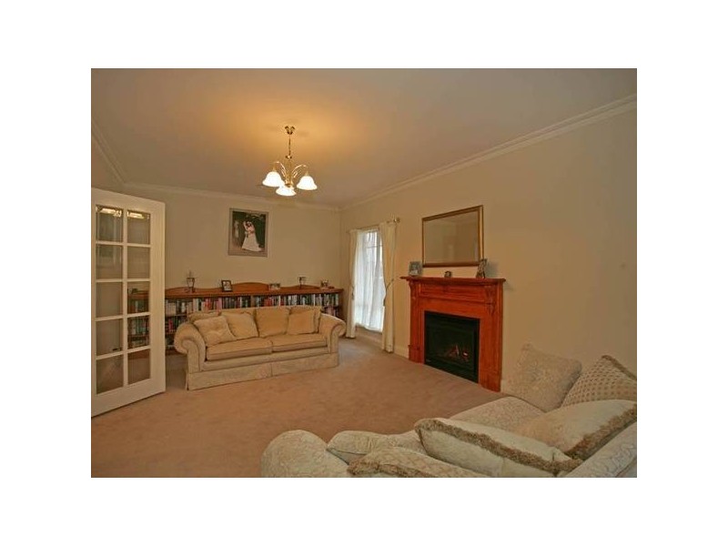 9 Whitaker Place, Beaconsfield VIC 3807