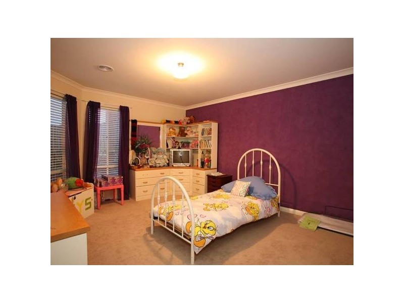 9 Whitaker Place, Beaconsfield VIC 3807