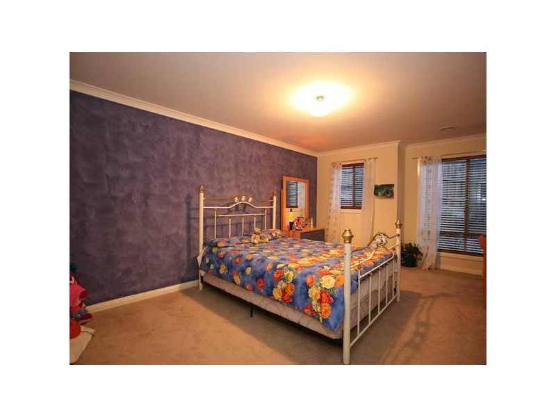 9 Whitaker Place, Beaconsfield VIC 3807