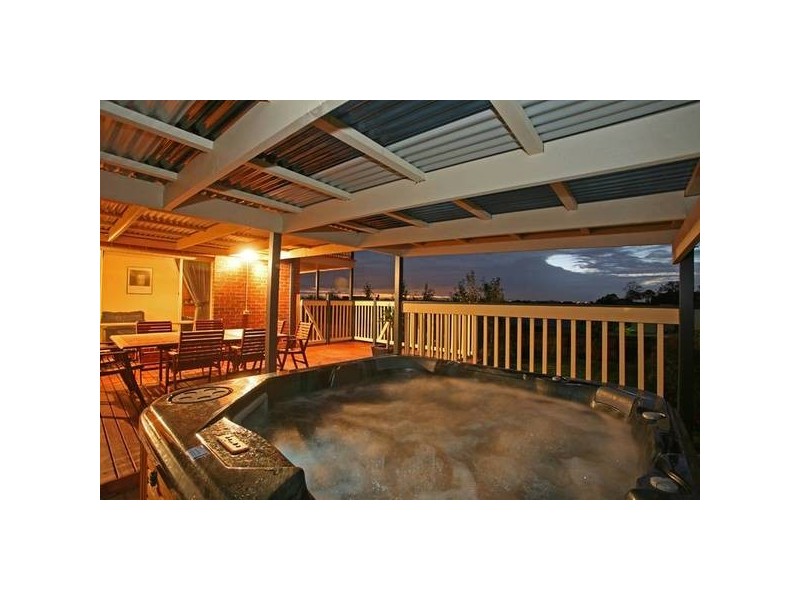 9 Whitaker Place, Beaconsfield VIC 3807