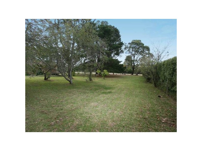 13 Burton Road, Beaconsfield Upper VIC 3808