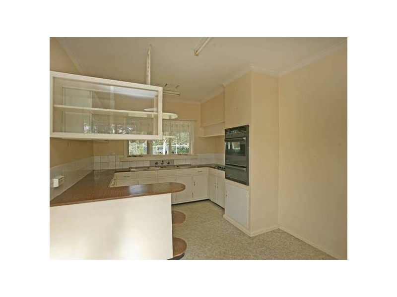 13 Burton Road, Beaconsfield Upper VIC 3808