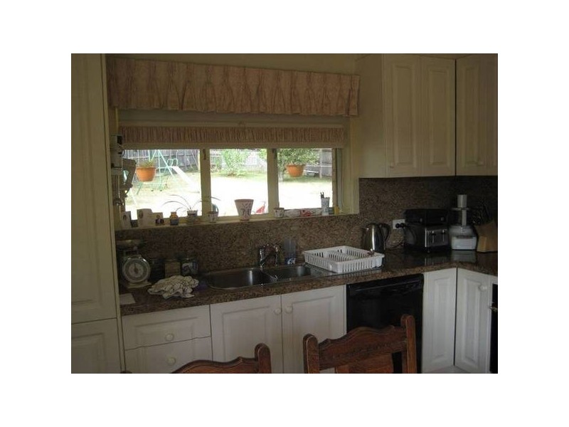 18 Peel Street, Berwick VIC 3806