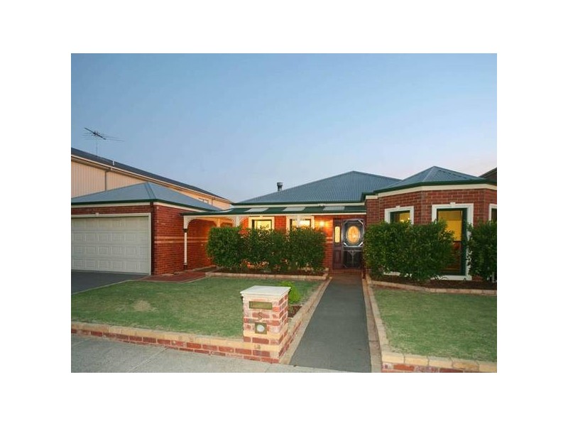 5 Loxley Boulevard, Narre Warren South VIC 3805