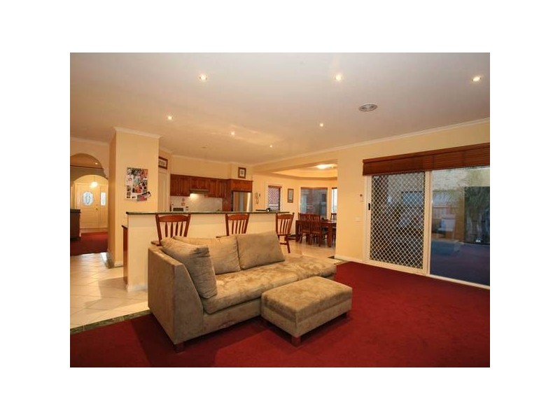 5 Loxley Boulevard, Narre Warren South VIC 3805