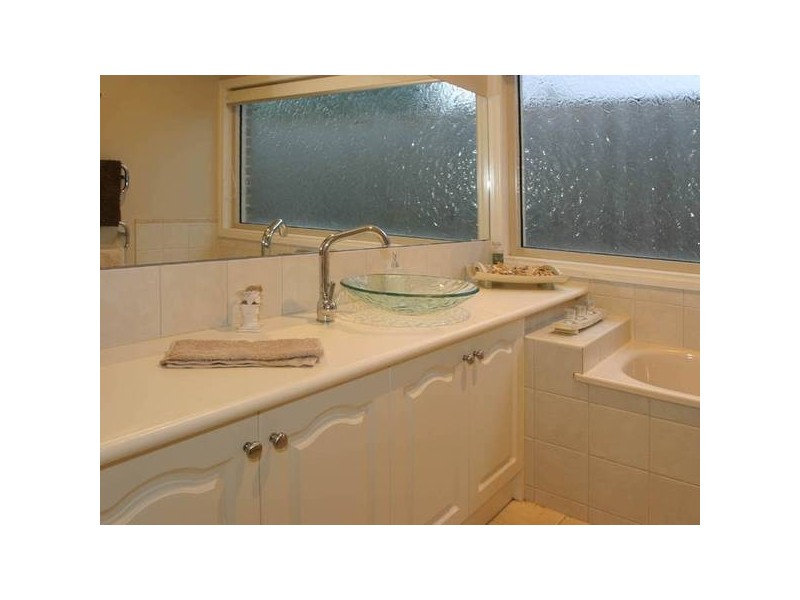 38 Timberside Drive, Beaconsfield VIC 3807