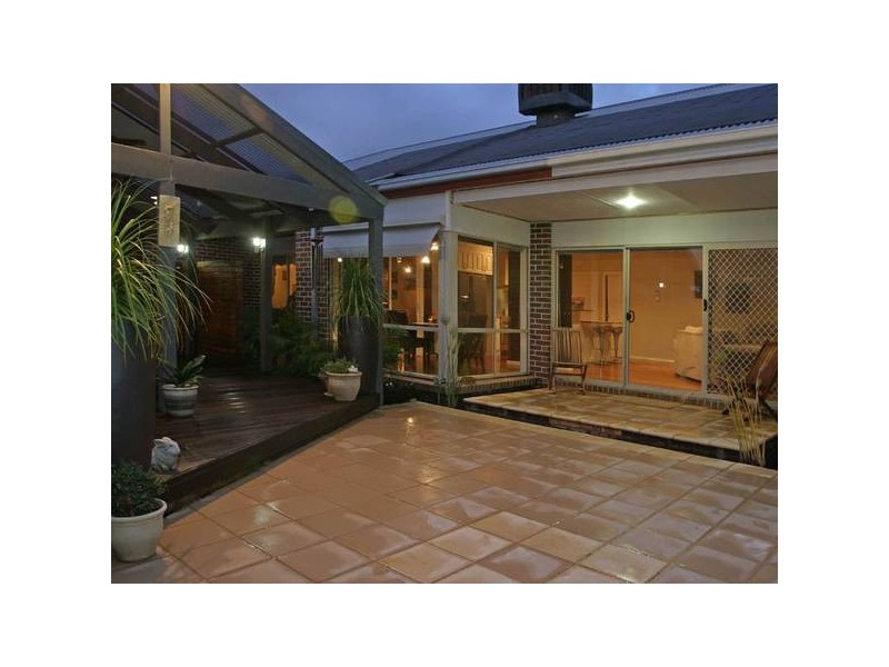 38 Timberside Drive, Beaconsfield VIC 3807