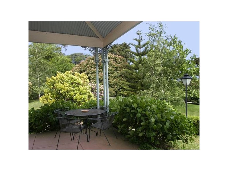 137 Harkaway Road, Berwick VIC 3806