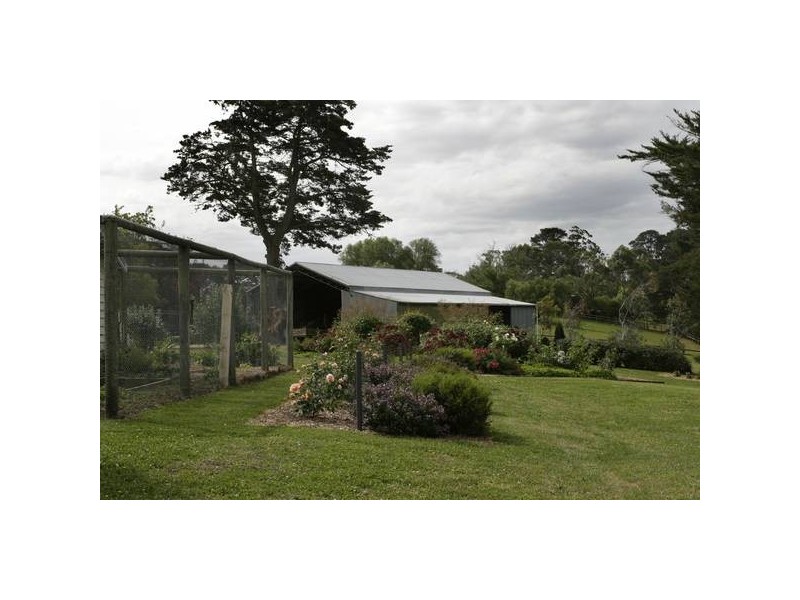 137 Harkaway Road, Berwick VIC 3806