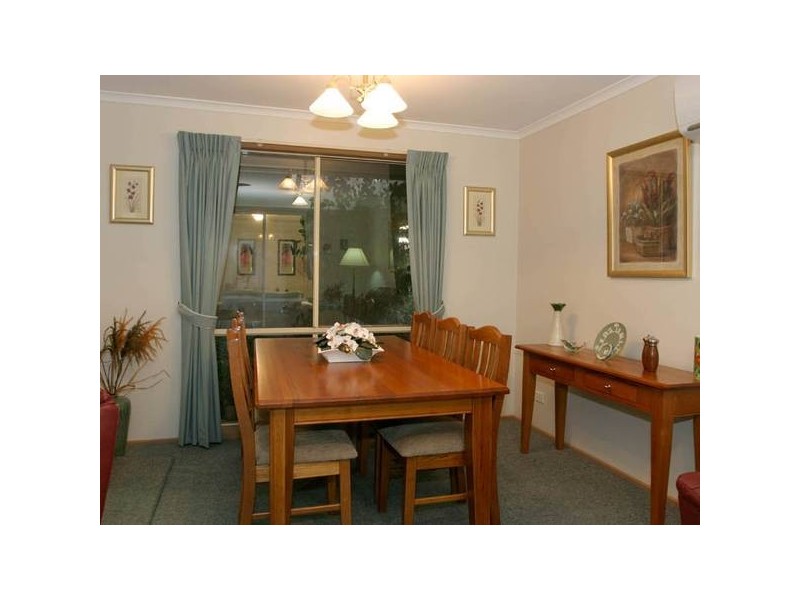 7 Scarborough Drive, Narre Warren South VIC 3805