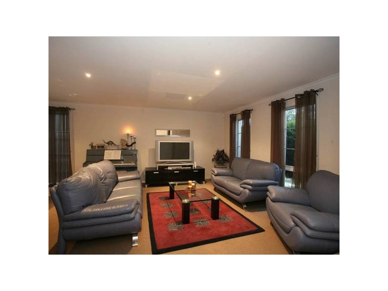 3 Abbey Dale Court, Berwick VIC 3806