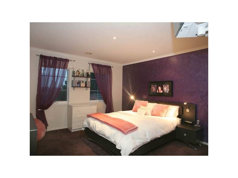 3 Abbey Dale Court, Berwick VIC 3806