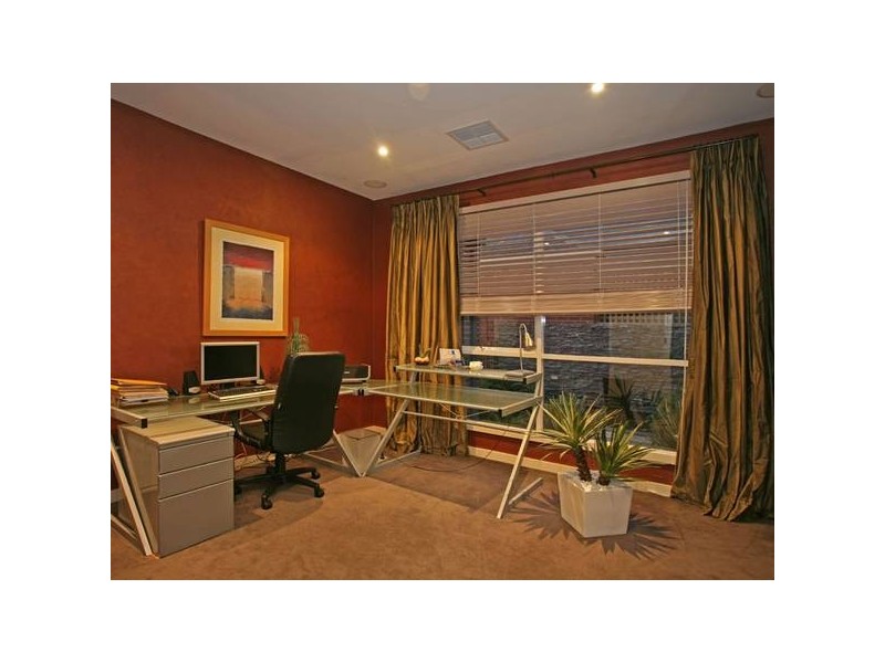 3 Oakmoss Place, Berwick VIC 3806