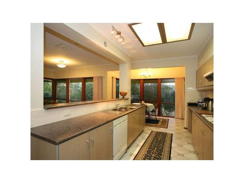 13 Eve Close, Narre Warren South VIC 3805