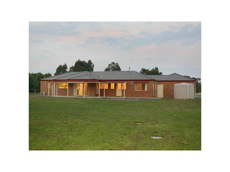 82 Brunt Road, Beaconsfield VIC 3807