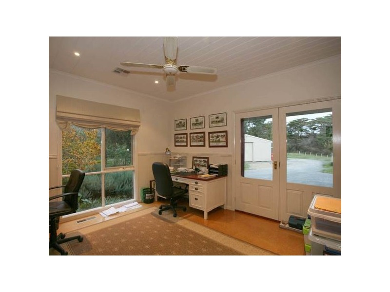 5 Desmond Court, Beaconsfield VIC 3807