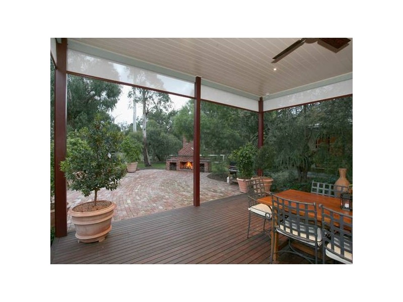 5 Desmond Court, Beaconsfield VIC 3807