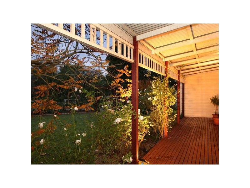 5 Desmond Court, Beaconsfield VIC 3807