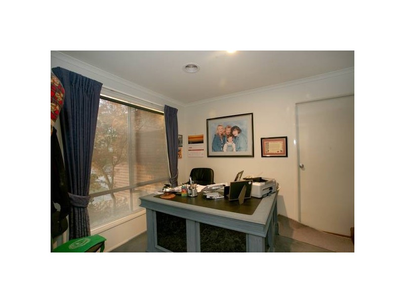 10 Fieldstone Boulevard, Beaconsfield VIC 3807