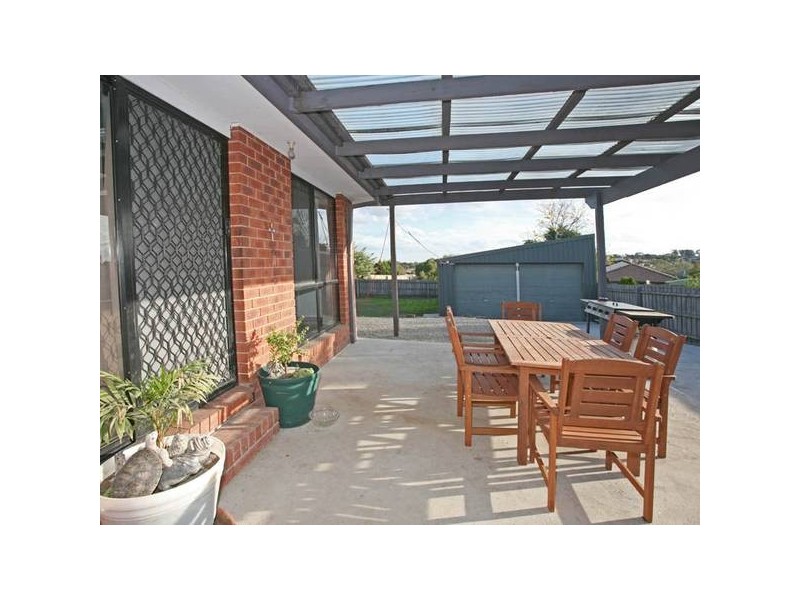 39 Garnet Close, Narre Warren VIC 3805