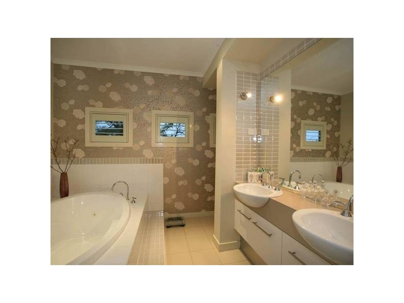 25 Canning Drive, Berwick VIC 3806