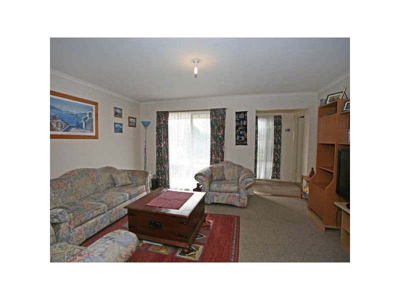 6 Horseman Court, Narre Warren South VIC 3805