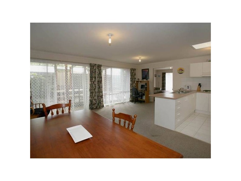 6 Horseman Court, Narre Warren South VIC 3805