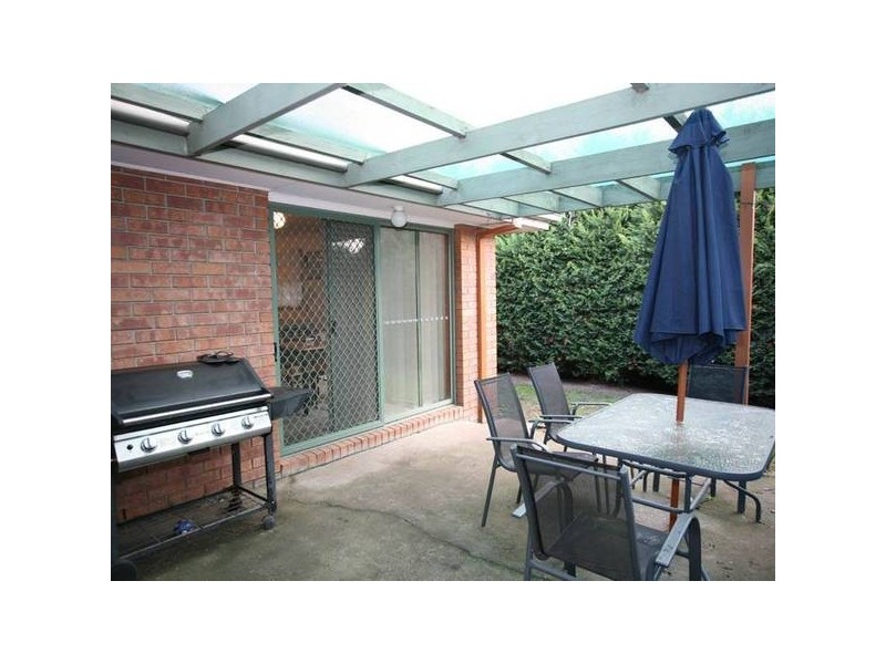 9 Euroa Avenue, Berwick VIC 3806