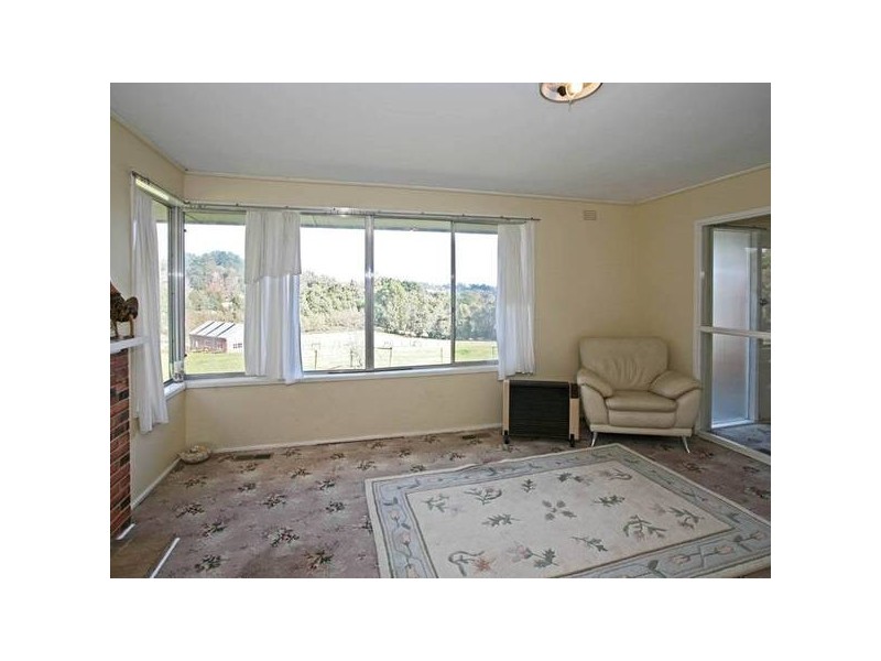 20 Sugarloaf Road, Beaconsfield Upper VIC 3808