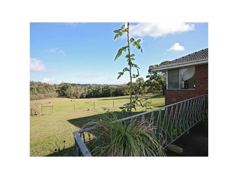 20 Sugarloaf Road, Beaconsfield Upper VIC 3808