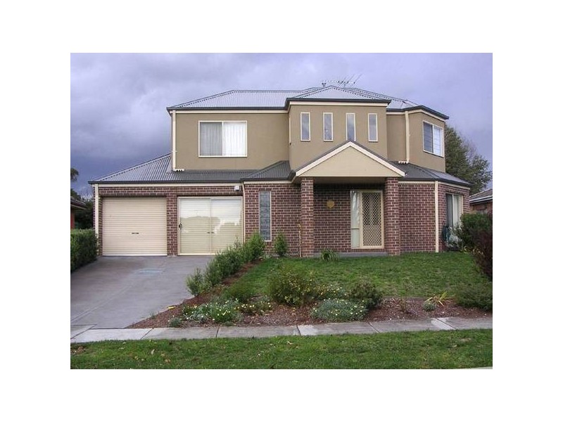 1/15 Evan Street, Berwick VIC 3806