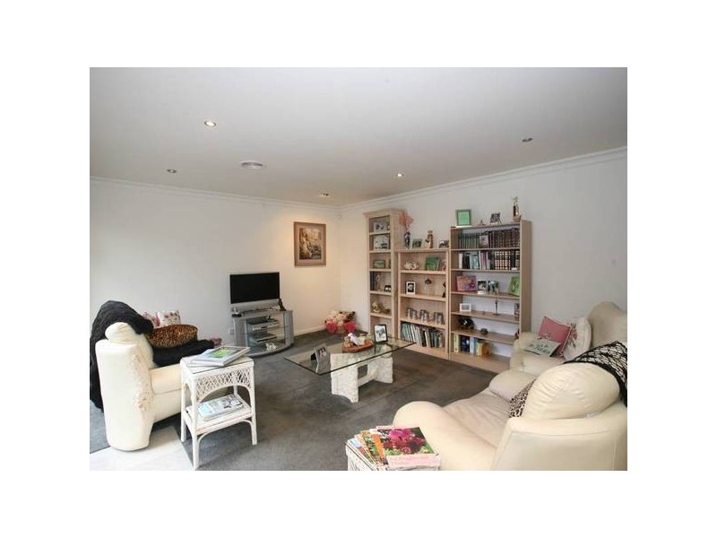 1/15 Evan Street, Berwick VIC 3806