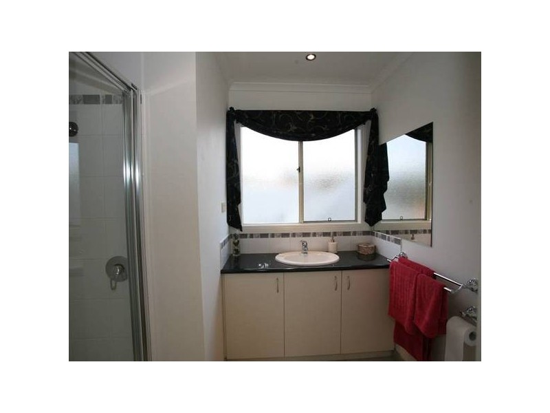 1/15 Evan Street, Berwick VIC 3806