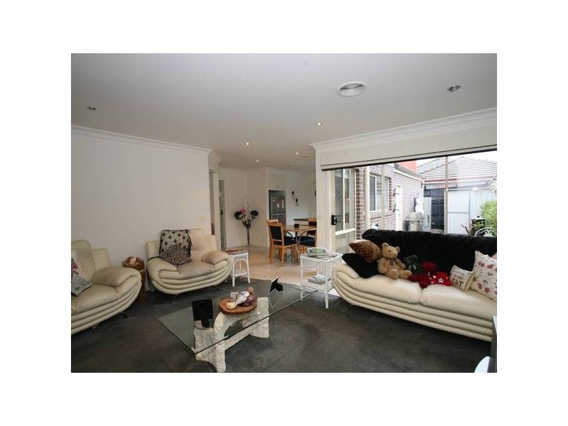 1/15 Evan Street, Berwick VIC 3806