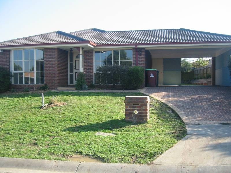 3 Wilmott Close, Berwick VIC 3806