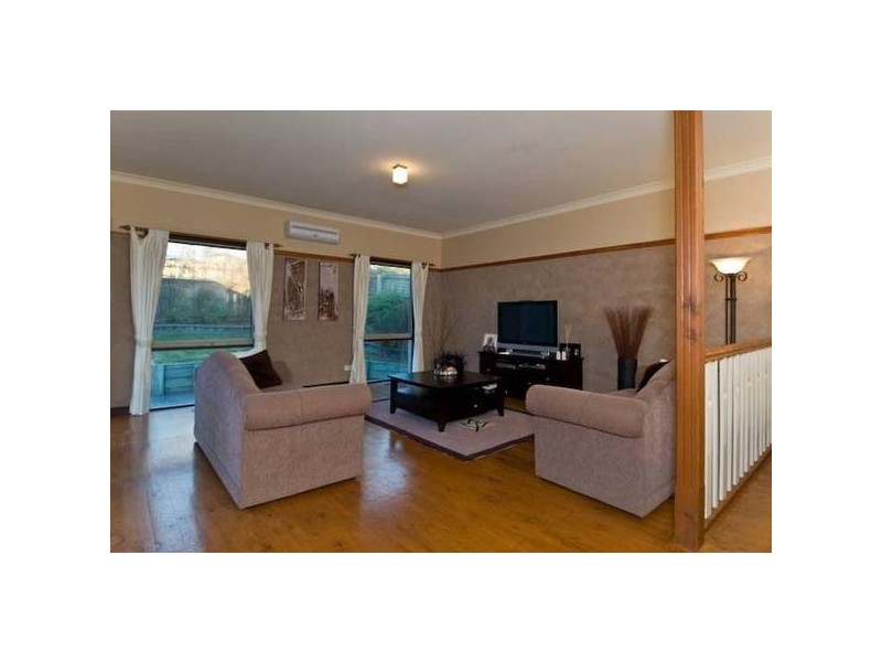 26 Allunga Parade, Berwick VIC 3806