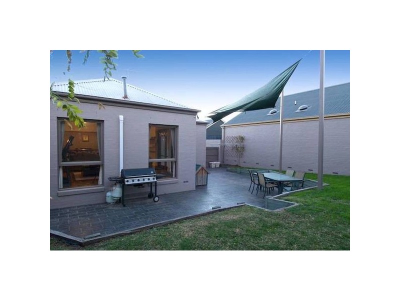 26 Allunga Parade, Berwick VIC 3806