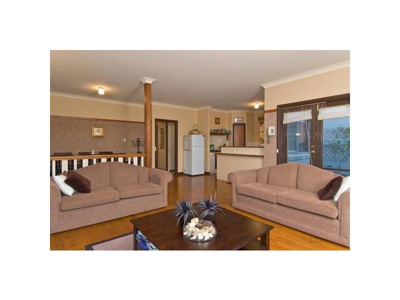 26 Allunga Parade, Berwick VIC 3806