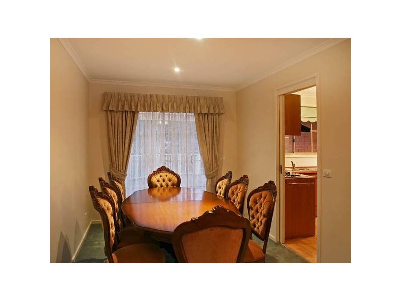 20 Lodge Crescent, Berwick VIC 3806