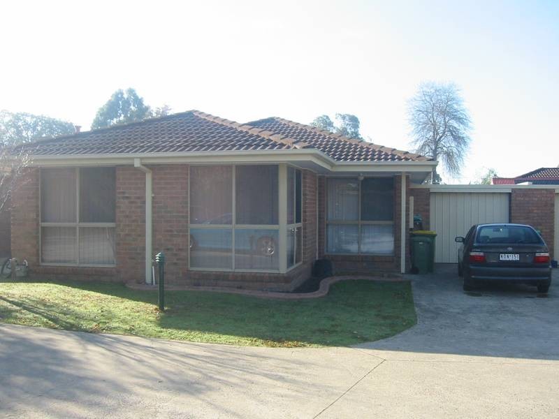 8/7-9 Beaconsfield Avenue, Beaconsfield VIC 3807