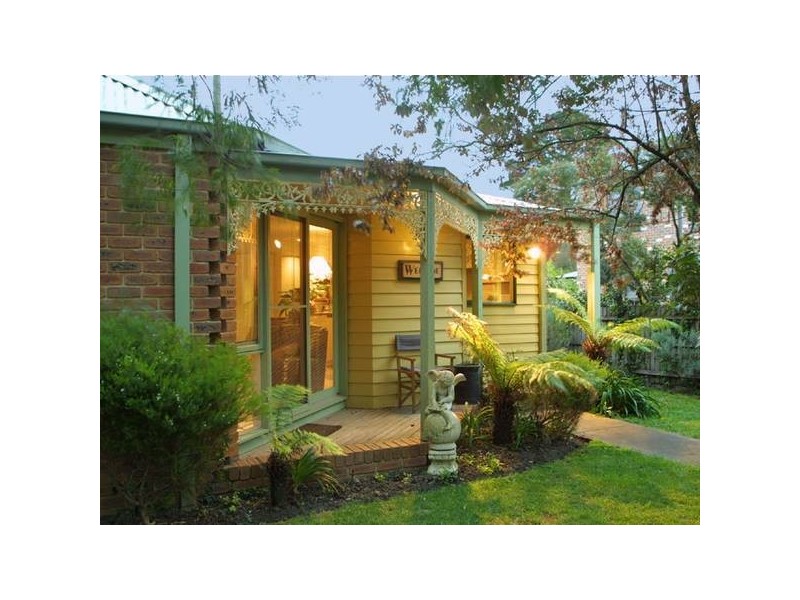 2/53 Peel Street, Berwick VIC 3806