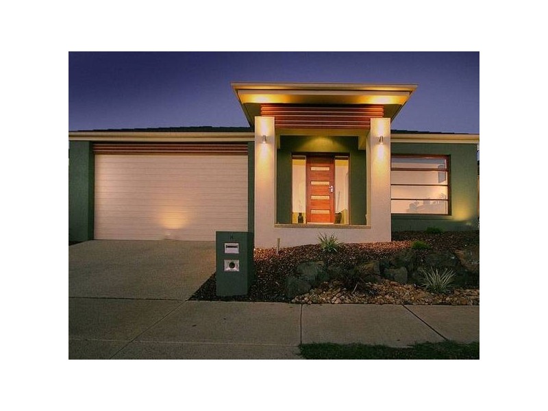 8 Paddington Terrace, Berwick VIC 3806