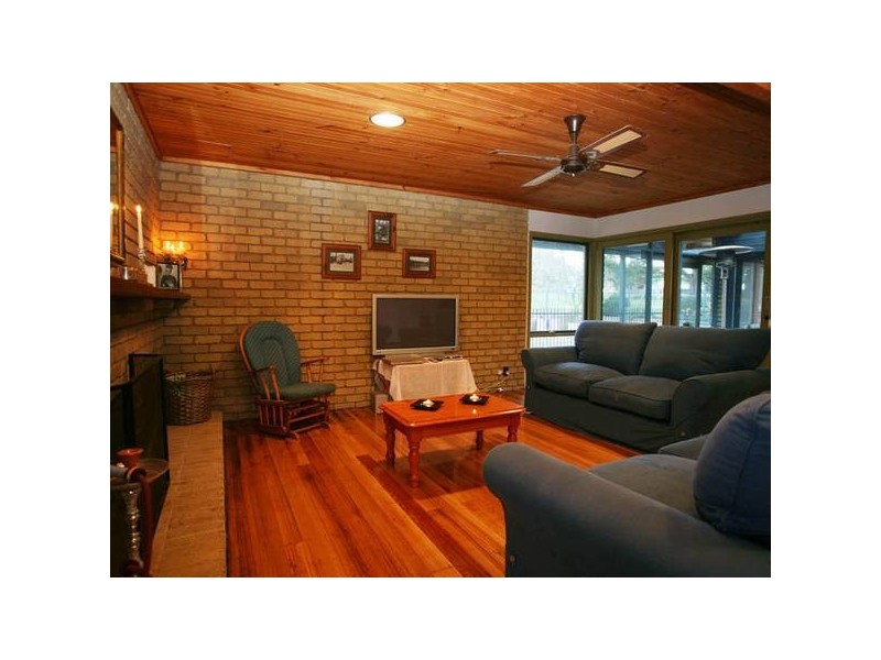 222 Split Rock Road, Beaconsfield Upper VIC 3808