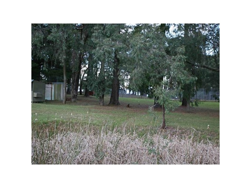 222 Split Rock Road, Beaconsfield Upper VIC 3808